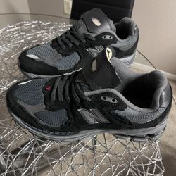 New Balance 2002R Size 11 Men’s 