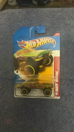 Hot Wheels '71 Buick Riviera Die-Cast Car