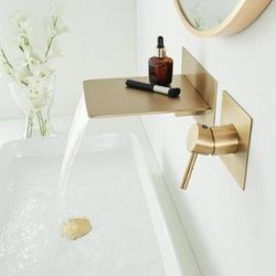 Luxury Sturdy Wall Mount Waterfall Faucet/Spout In Brushed Gold