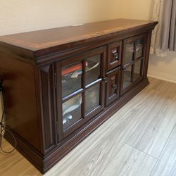 TV stand 