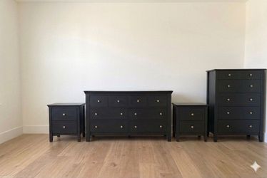 4 pcs black dresser set in good condition delivery also available