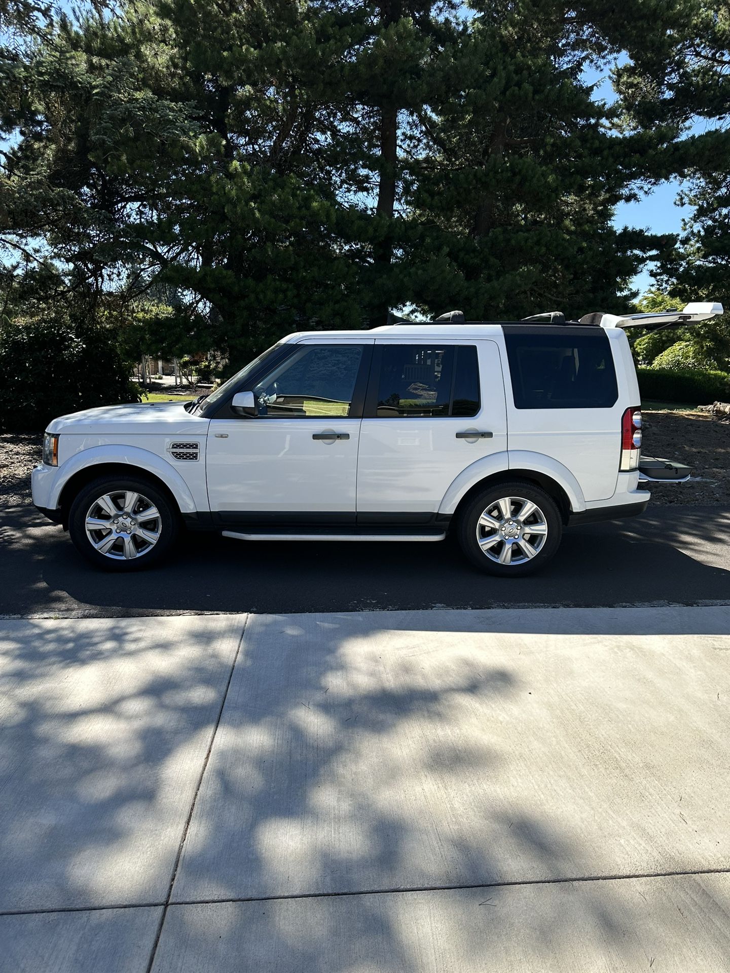 2013 Land Rover LR4