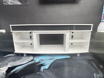 TV CONSOLE WITH SPEAKERS