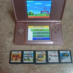 Nintendo Ds With 5 Games.and Charger
