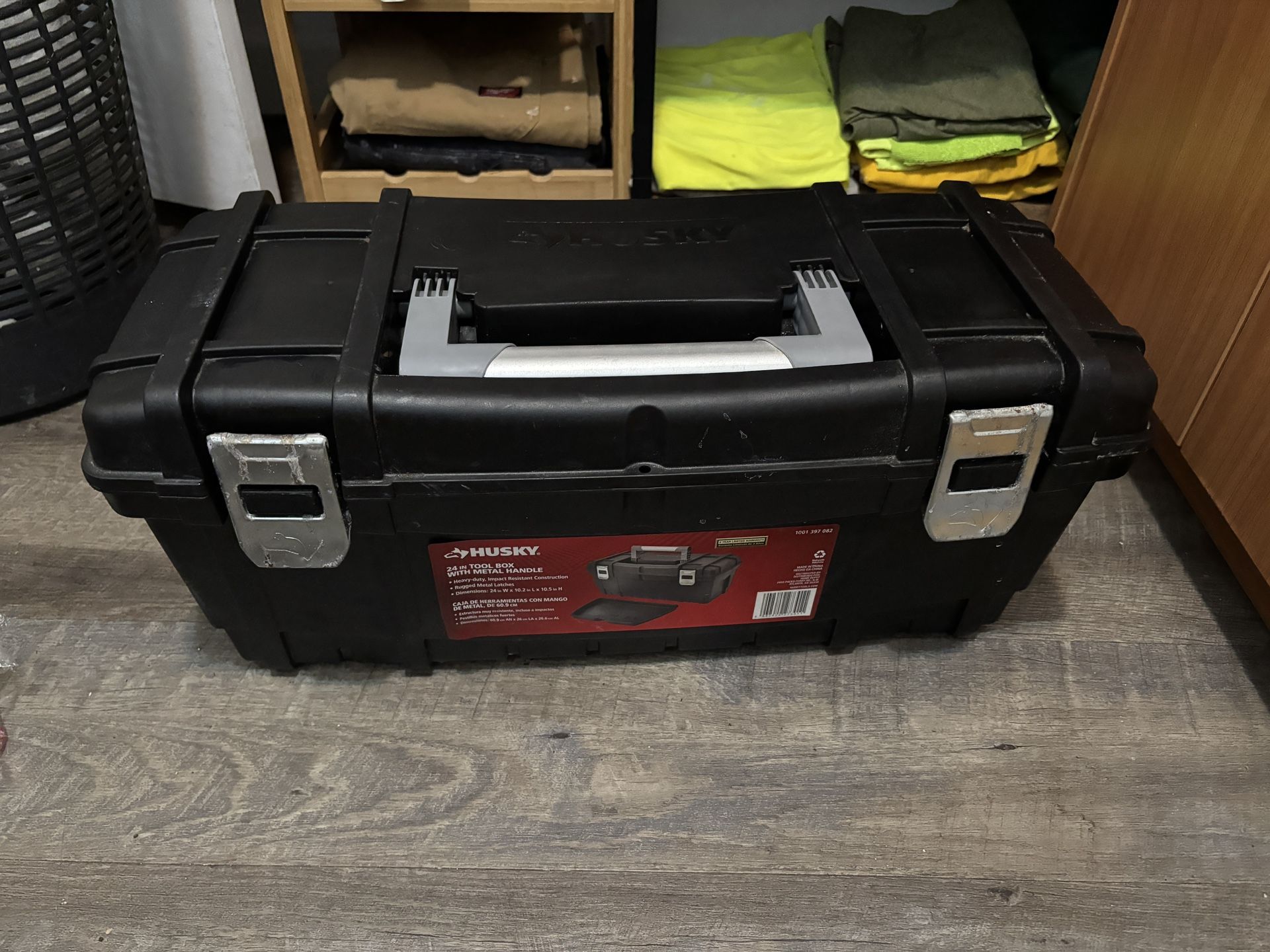 Husky 24in Toolbox