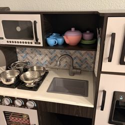 Melissa And Doug Kids Play Kitchen