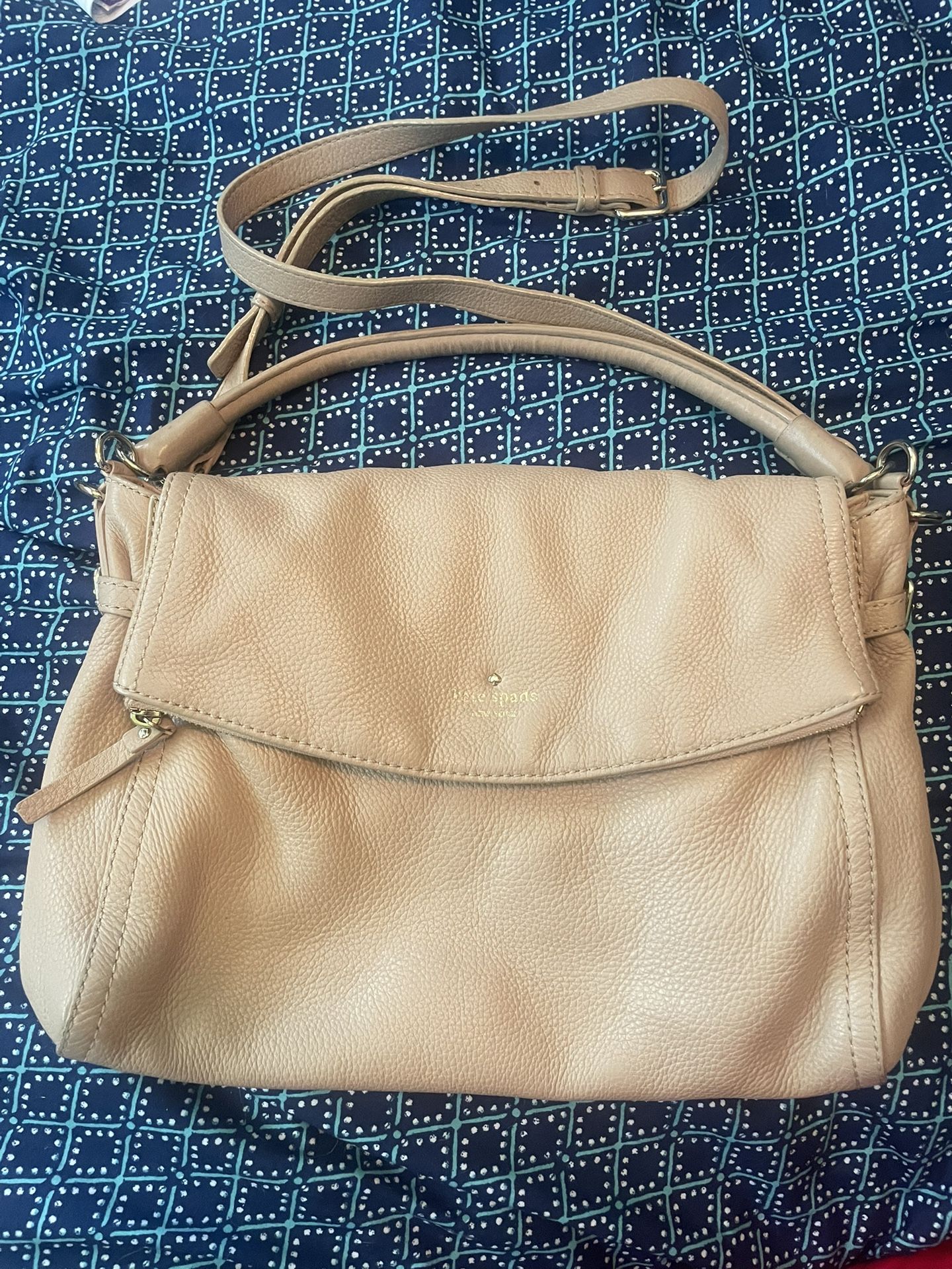Beige Leather Kate Spade Crossbody purse In Great Condition