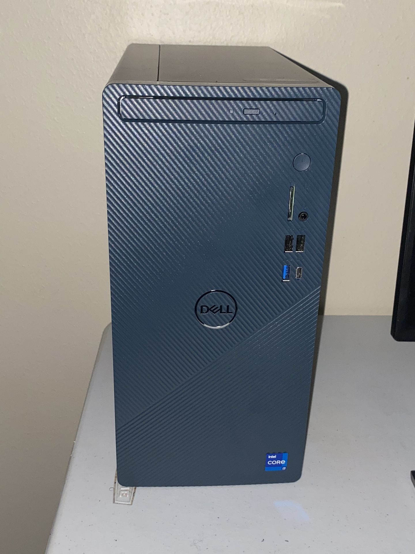 Dell Inspiron 3020 Desktop w/ 32 GB RAM, RTX 3060