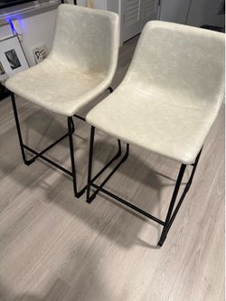 Walker Edison Counter Stools