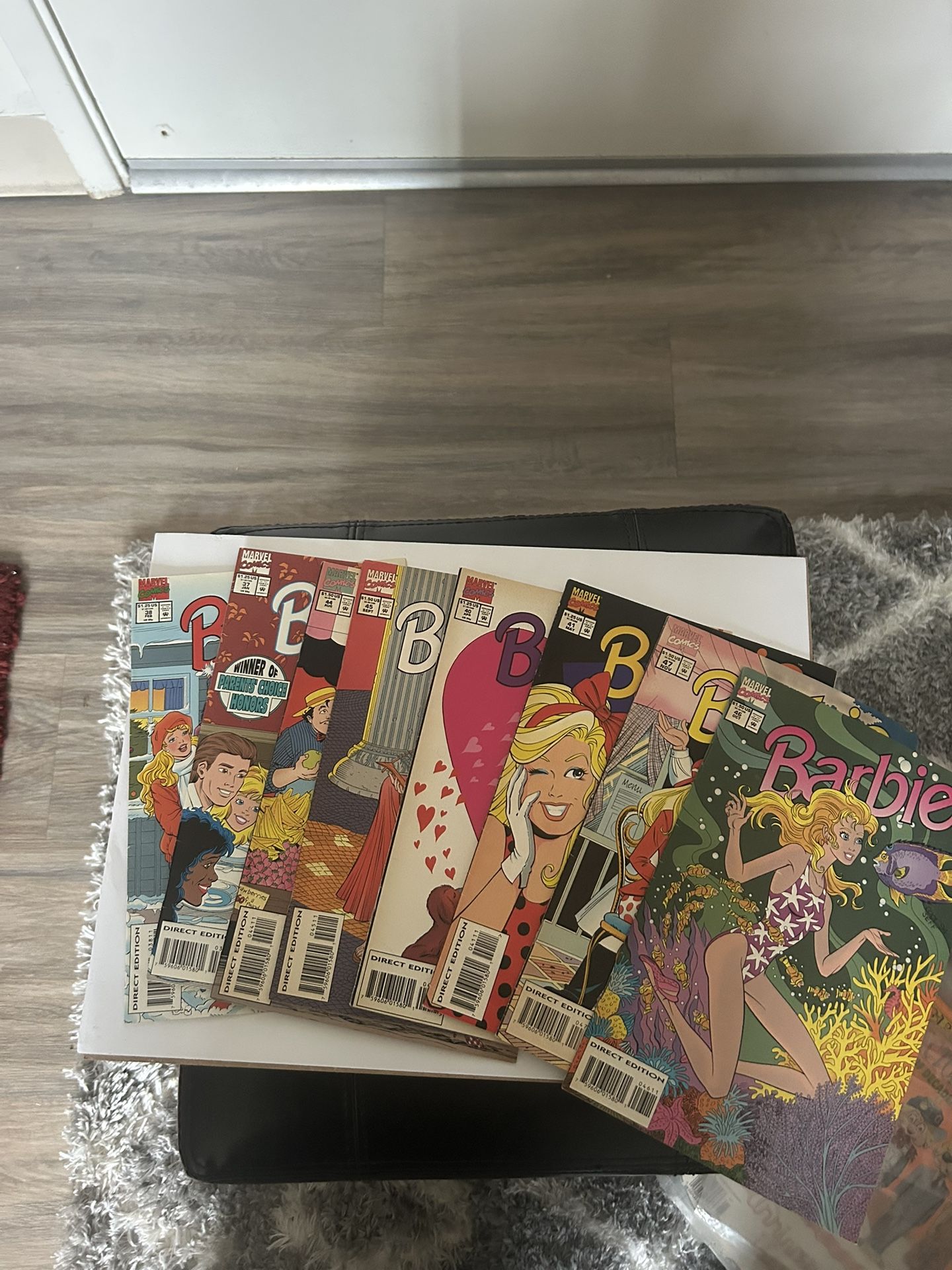 8 Barbie Fashion Marvels Comic Books .