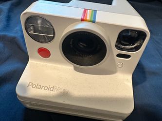 Polaroid now camera