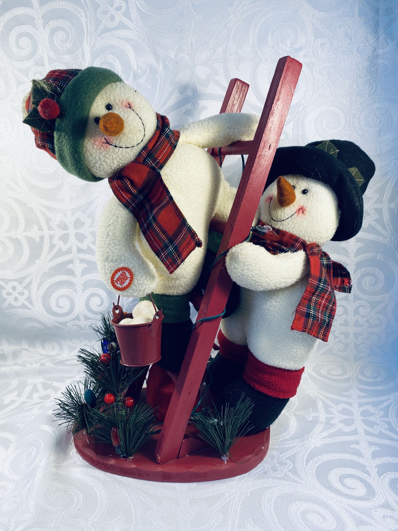 Sound & Lights Animatronics Snowmen On Ladder Lights Keep Time 12 ChristmasTunes