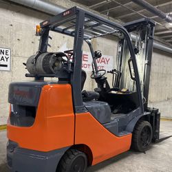 TOYOTA M8 2021 heavy duty forklift for sale 7000 Lb 