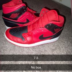 Jordan 1 Mids 