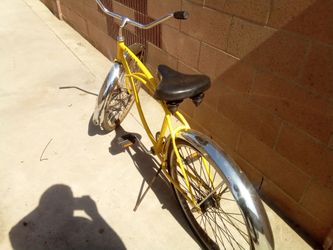 1940s 26 Inch Schwinn (Train Badge)