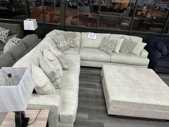 Large sectional couch set Fast Delivery Color Options Only $39 down payment 👉 Please ask Jon Green for a discount when you arrive!