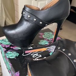 Stilledo heels