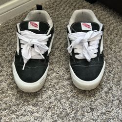 Vans Knu Skool ‘Black White’