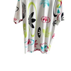 Large Young Men Adidas T-shirt With New Tags
