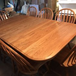 Dining Room Set; 8 Chairs 