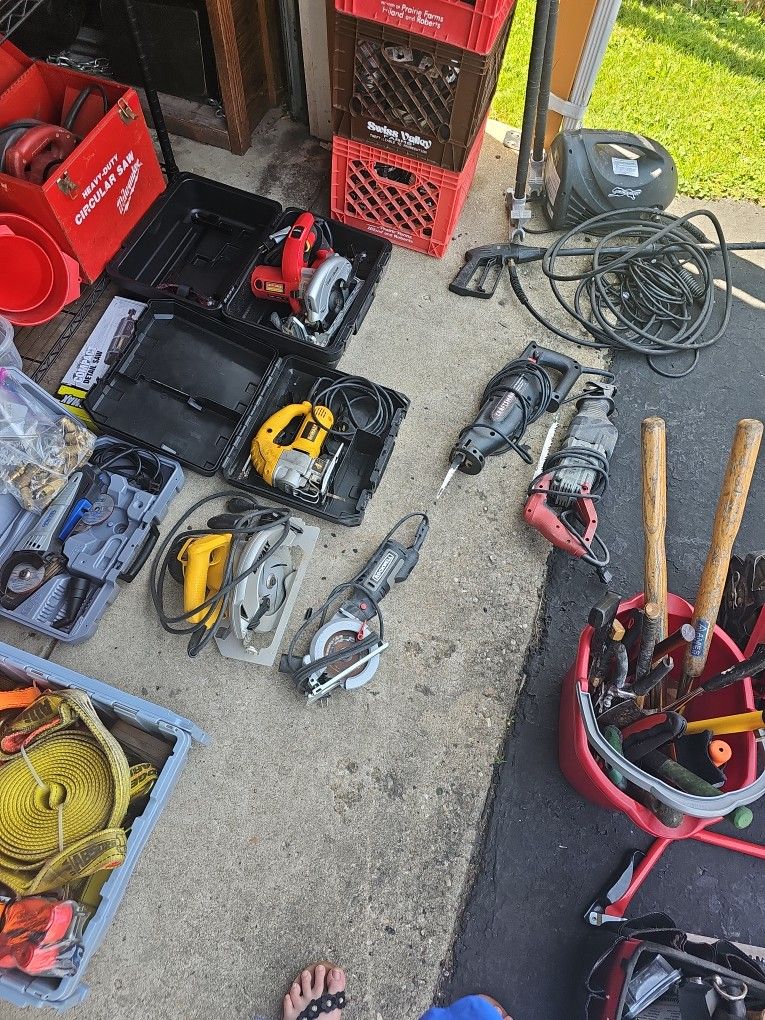 Assorted Circular Saws