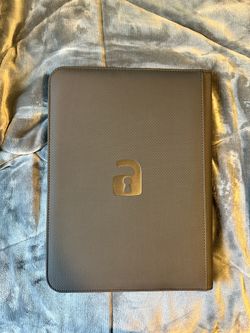 Vault X 9 Pocket Zip Binder, 360 Cards, 20 Side-Loading Pages