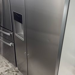 Whirlpool Refrigerator 