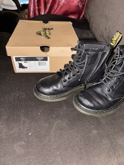  Dr Martens Child