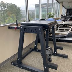 Titan Reverse Hyper H-PND Gym Equipment