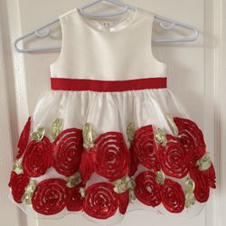 Beautiful Girl Dress.  Size: 18M. 