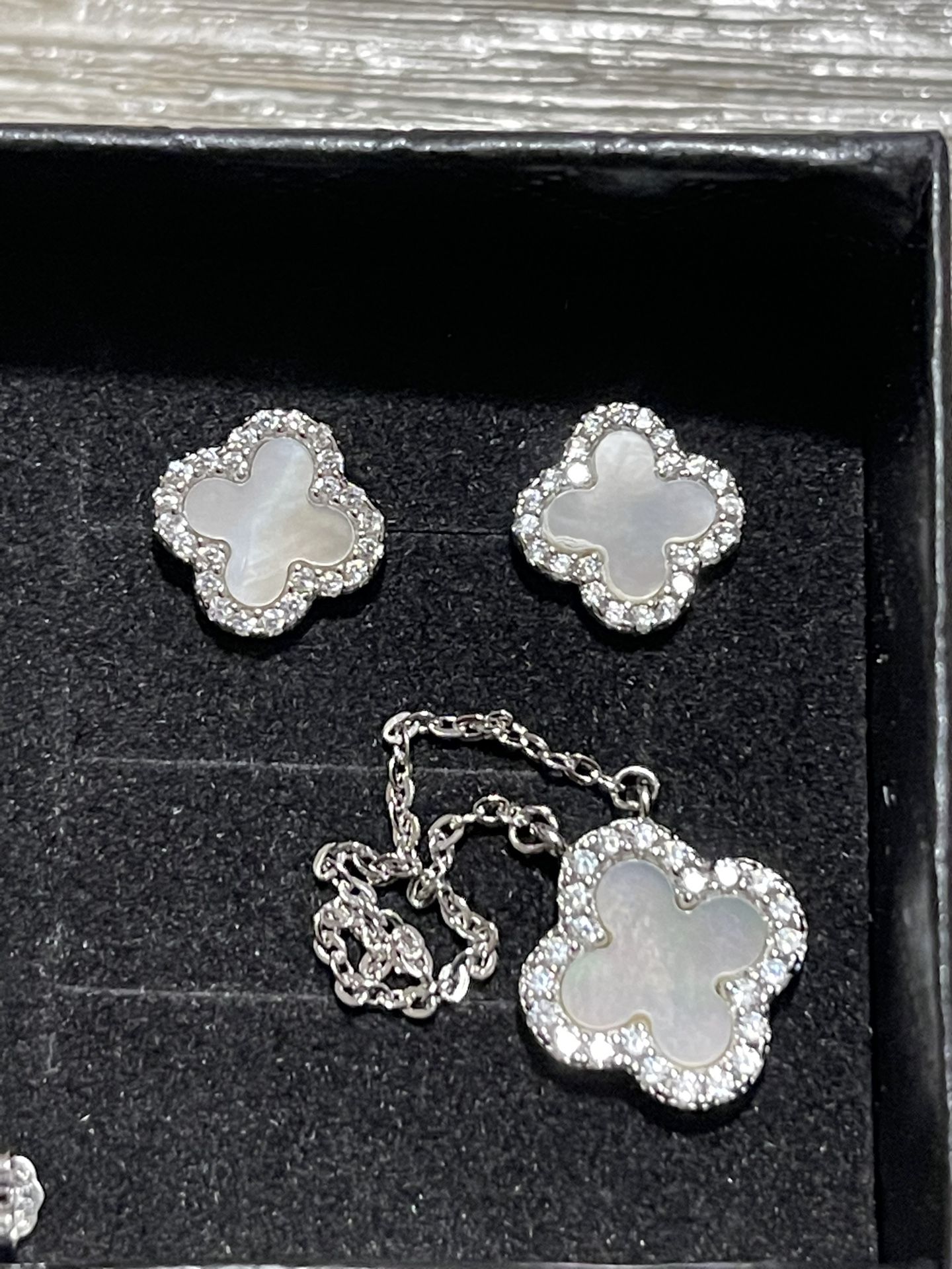 925 Silver Four Leaf Clover Necklace 
