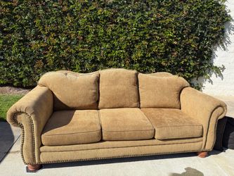 Free Sofa