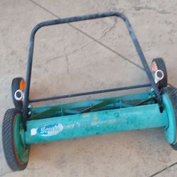 manual push mower missing handle sticks $30