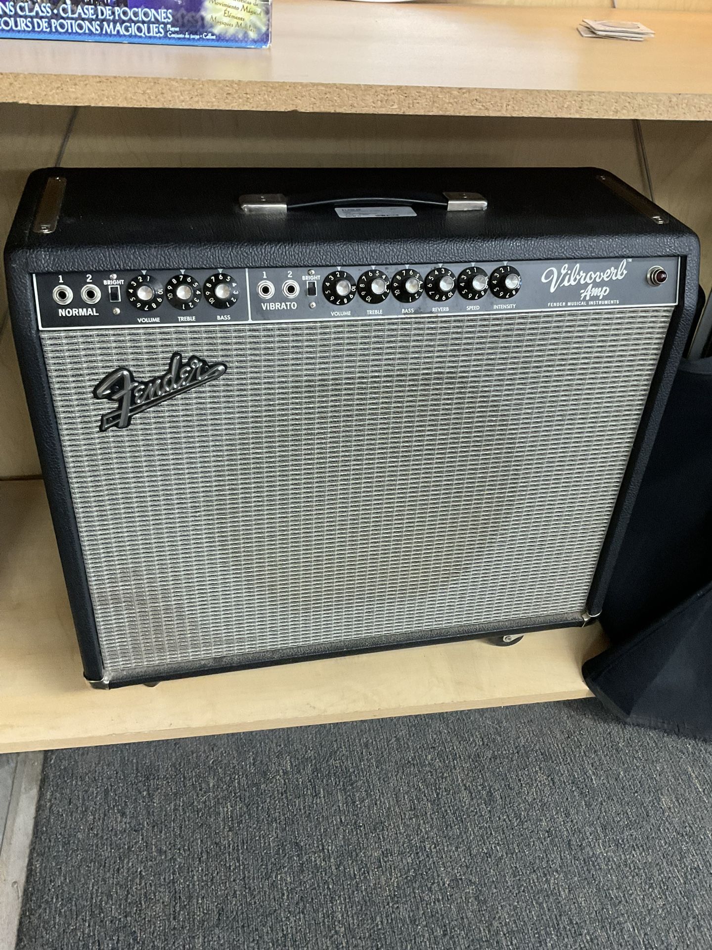 Fender Vibrovere Tube Amplifier with Soft Case