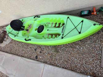 9 3/4 ft Kayak