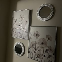 Flower Pictures And Small Mirrors 