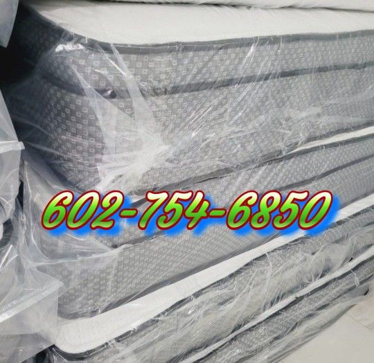 Twin Size Pillow Top Sets/ Colchones