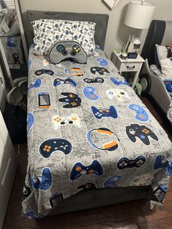 Twin Bed Grey w/mattress