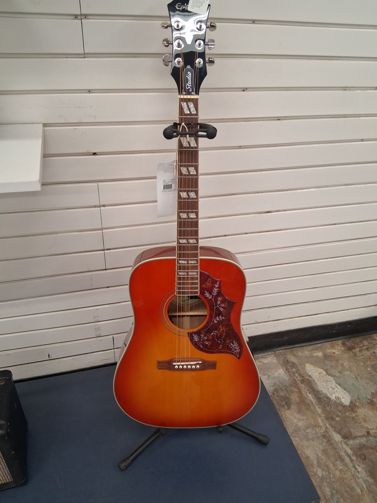 Acoustic guitar