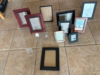 Box of 14 Assorted Picture Frames