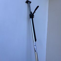 Walking Stick For Carrying Loads. / Bastón para Aguantar Cargas.