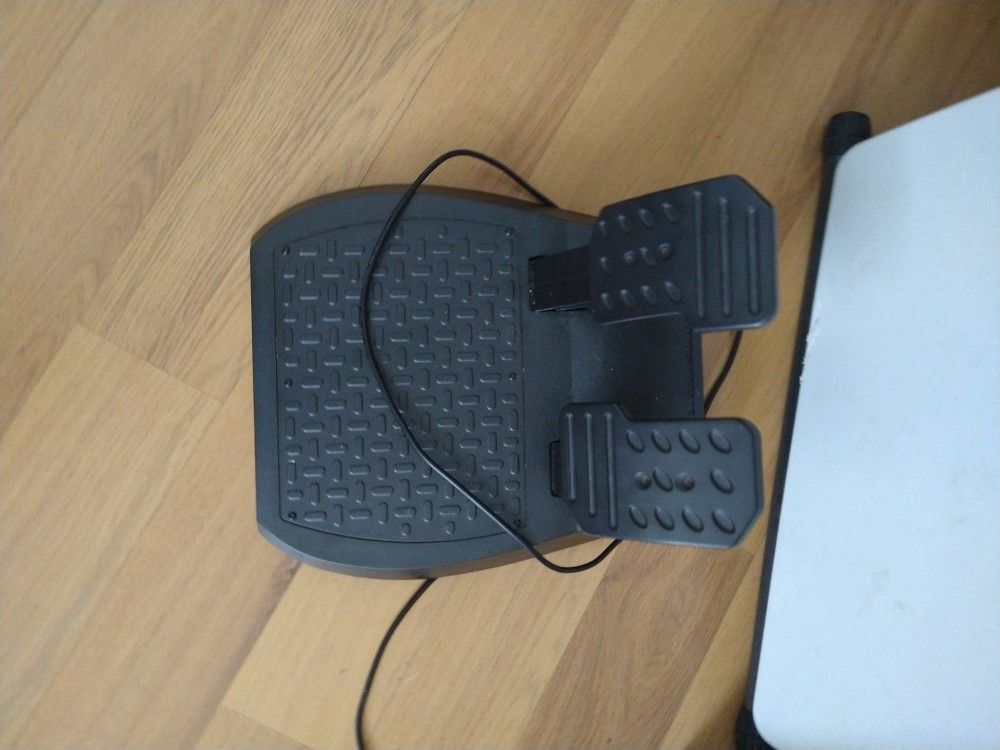 Thrustmaster T80 (Read Description)Price Is Nigotionable