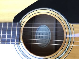 ‘95 Yamaha FG401