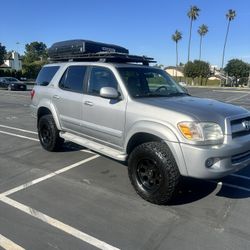 ‘07 Toyota Sequoia 4WD