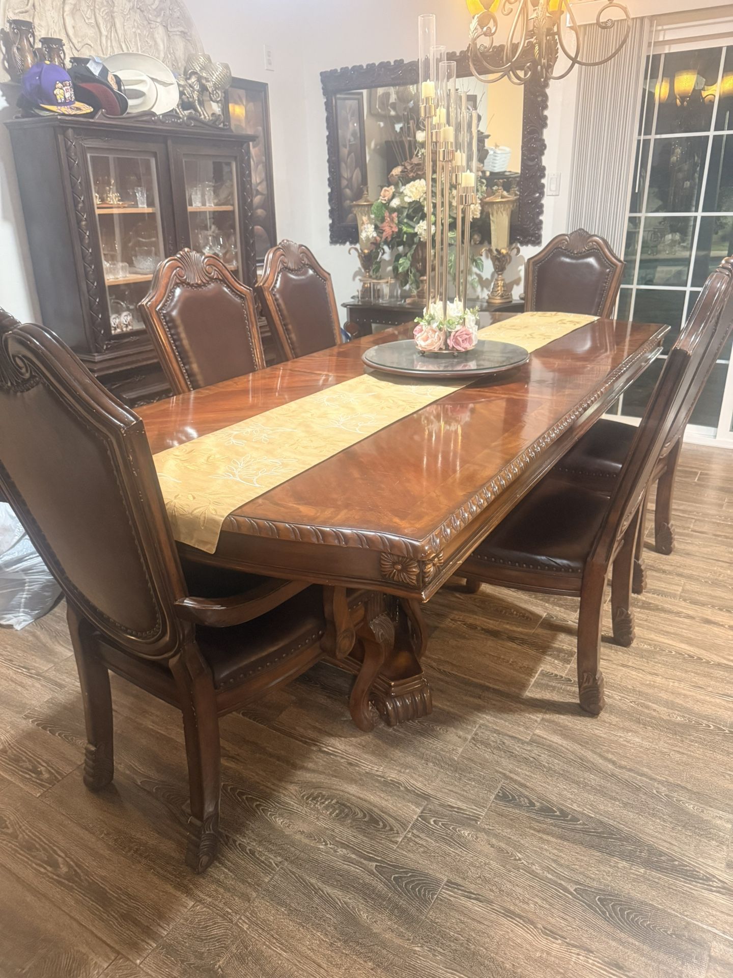 Dinning Table W/ Bar Stools