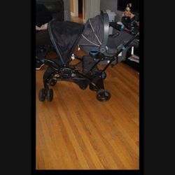 Stroller and carseat Bundle