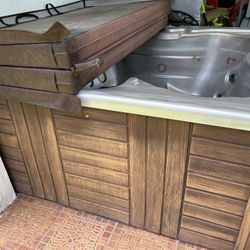Hot Tub - Spa