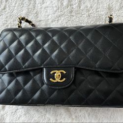 Pre- Owned CHANEL Black Quilted Caviar Leather LARGE CLASSIC DOUBLE FLAP Shoulder Bag