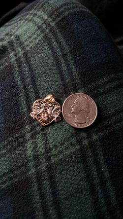 14k Tri Tone Kissing Turtle Dove Pendant