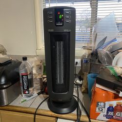De’Longhi Ceramic Tower Heater w/ Remote – Works Great